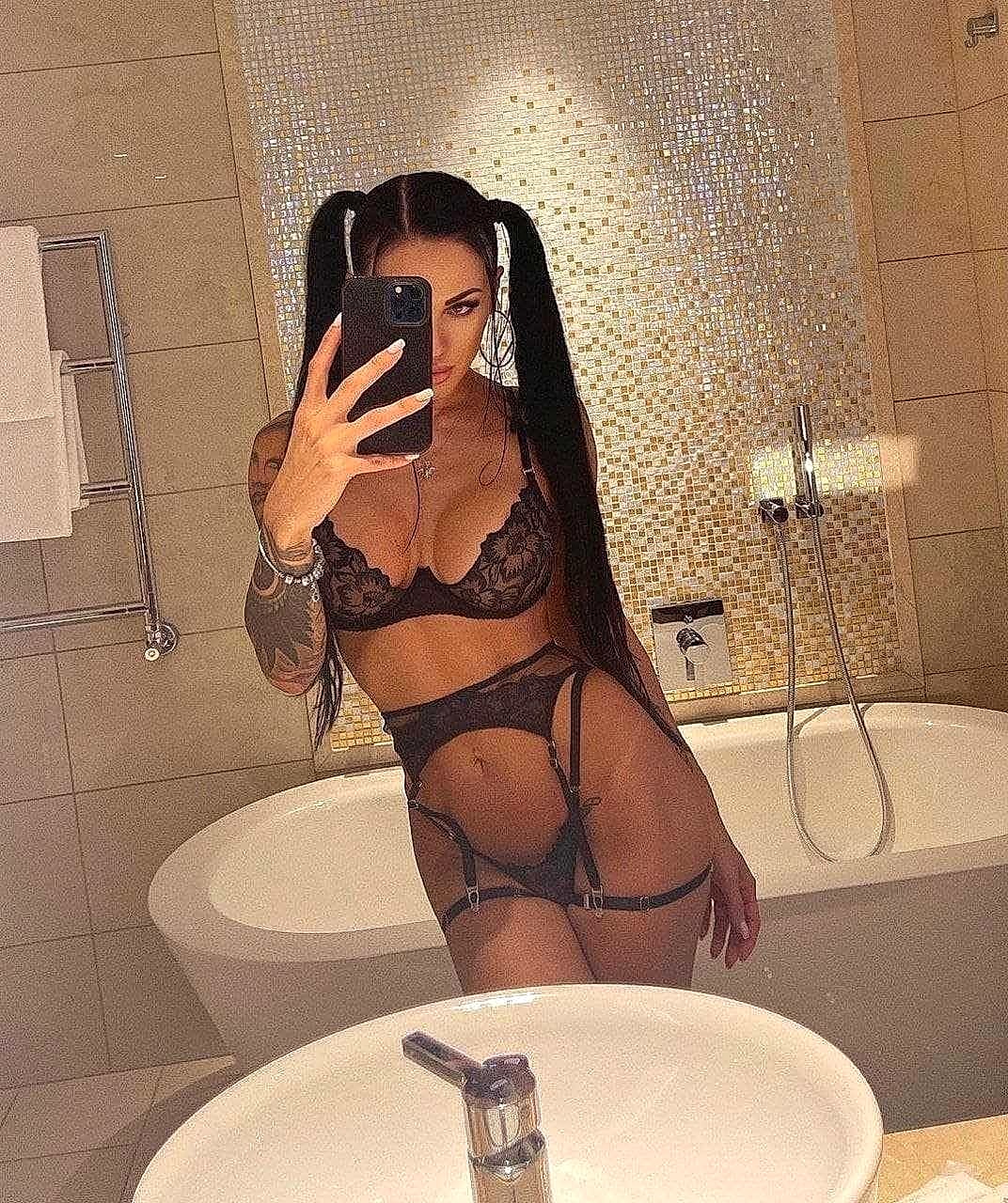 Yana from Ukraine - New York VIP Escort Bayan
